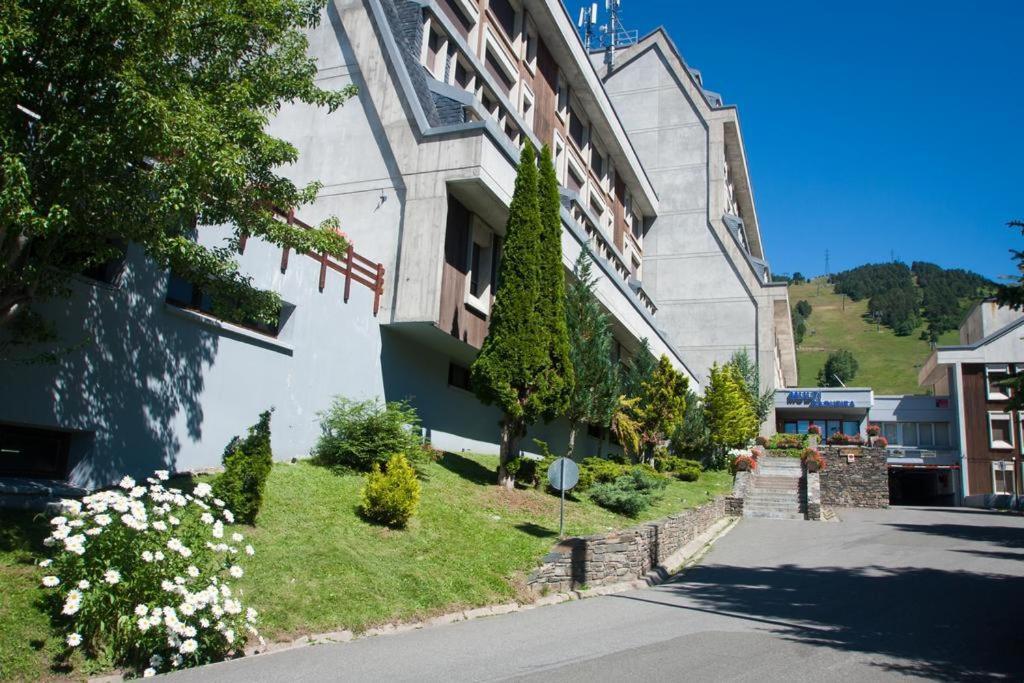 Apartamento Aguilera Appartamento Naut Aran Esterno foto